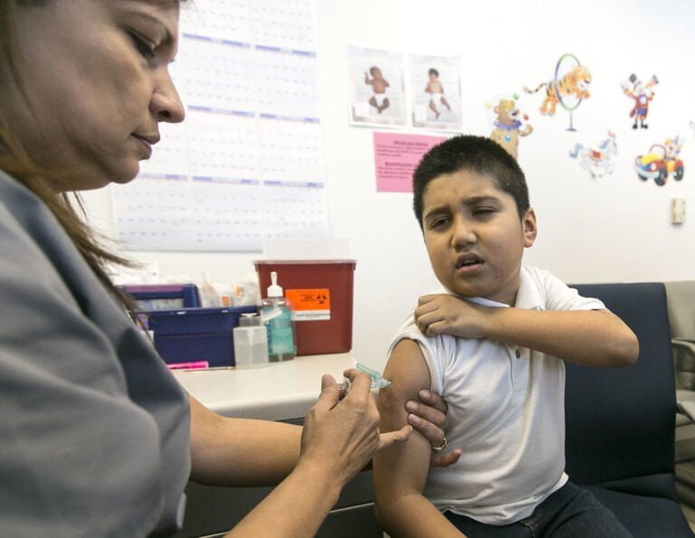 Revelarán número de niños no vacunados en escuelas de CT