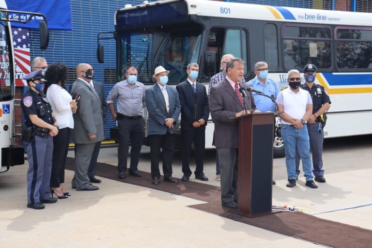 Servicio de autobuses de Westchester reanuda funcionamiento estándar