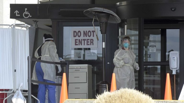 Soldados federales llegan a CT para ayudar a hospital