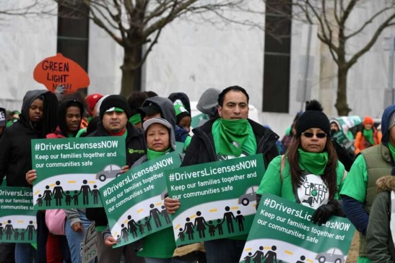 Todo listo para que indocumentados comiencen a solicitar licencias para conducir