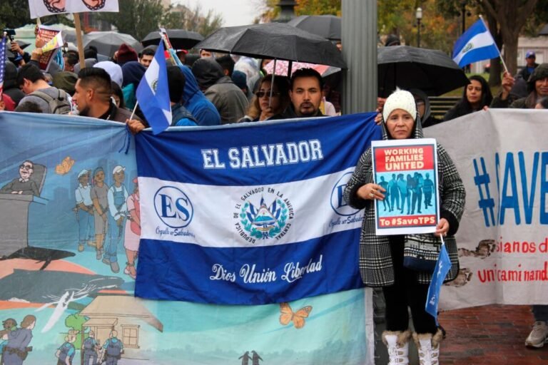 Tribunal dictamina que Gobierno puede poner fin a protecciones humanitarias para unos 300 mil inmigrantes