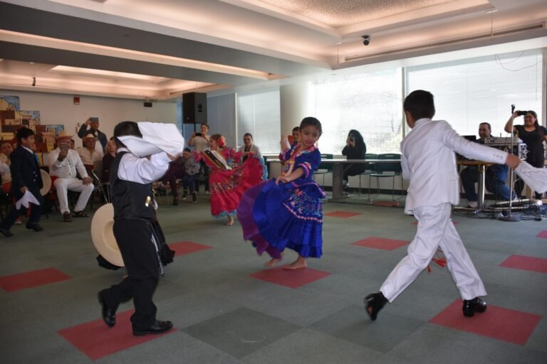 Un éxito primer festival y exposición de artes