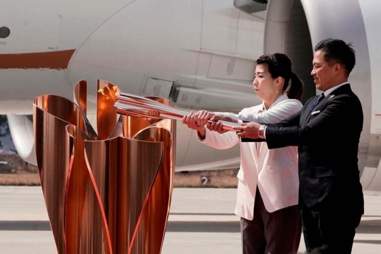 La llama de los Juegos Olímpicos de Tokio 2020 aterriza en Japón