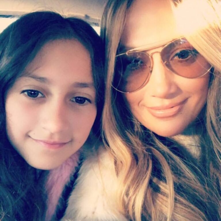 Jennifer Lopez es acusada de ser cruel con su hija