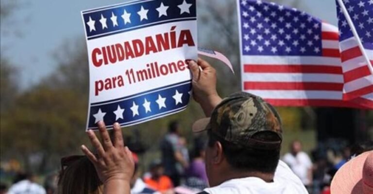 Pregunta de estatus de ciudadanía en censo de EEUU es “asalto” a inmigrantes