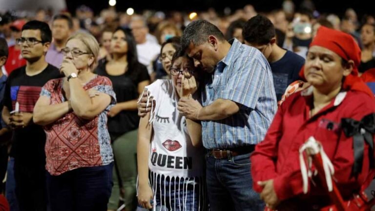 Dos tiroteos masivos en menos de 24 horas conmocionan a Estados Unidos. Hay 29 muertos