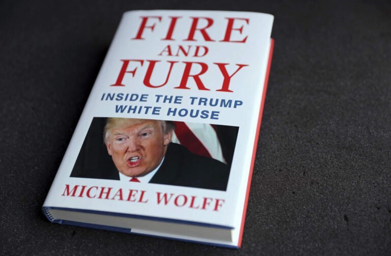 Lanzan libro en español sobre Trump