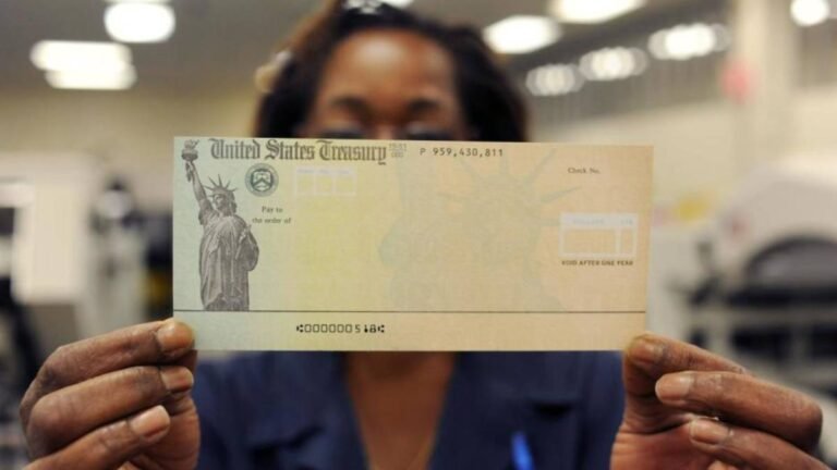 Cheque de estímulo de $600 y extensión por desempleo, las ayudas que no faltarán en nuevo paquete ante el Congreso