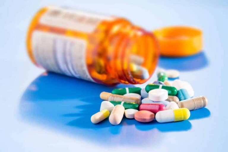 Restricciones al programa de descuentos podrían dejar a pacientes varados, por parte de fabricantes de medicamentos