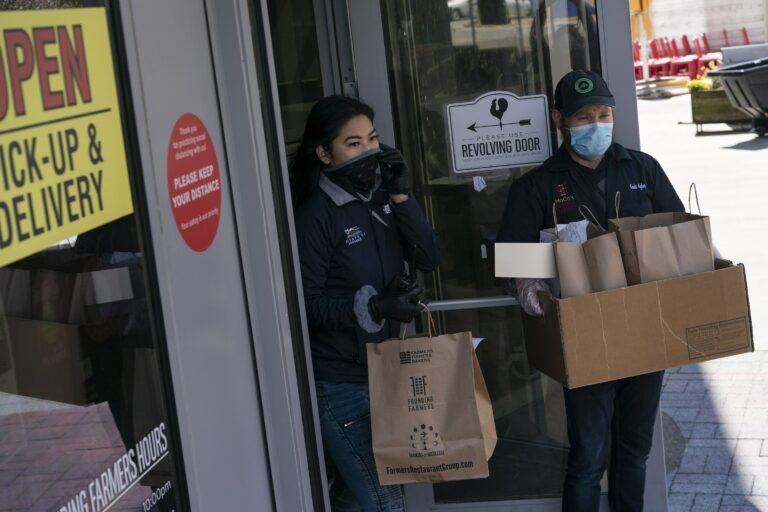 Restaurantes y bares afectados por pandemia pueden solicitar fondos de ayuda