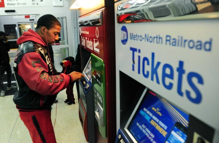 Suspenden alza de tarifas en pasajes de trenes