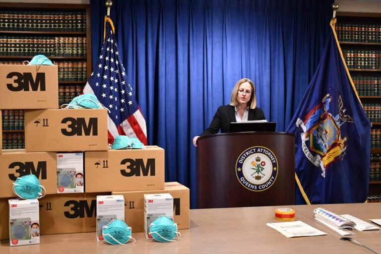 Confiscan en Queens más de un millón de mascarillas N95 falsas