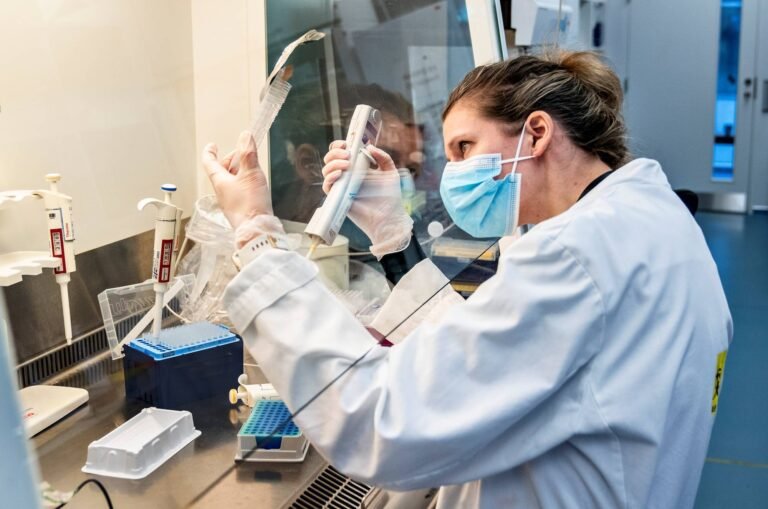 Aumentan en CT casos de nueva variante de COVID-19