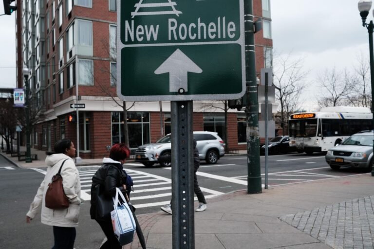 New Rochelle, epicentro de la pandemia, un año después