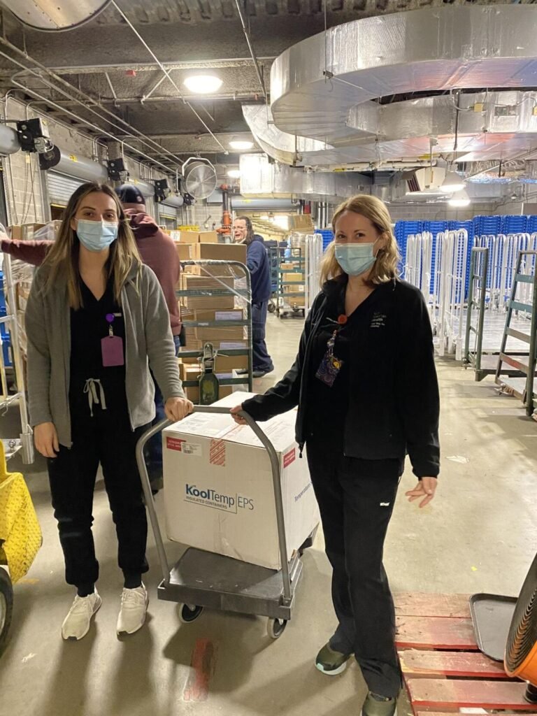Yale New Haven Health recibe 7 mil 400 dosis de la vacuna Johnson & Johnson
