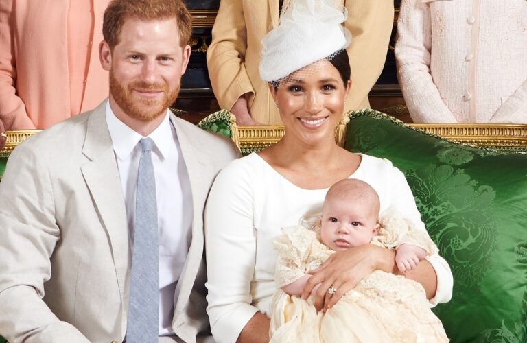 Meghan Markle dice que la realeza estaba preocupada por la piel oscura de su hijo
