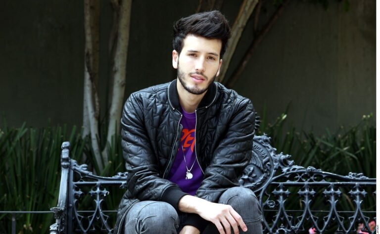 Critican reunión entre Sebastián Yatra y Danna Paola en España