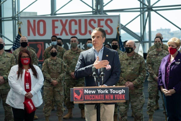Estado lanza campaña Vacune NY para alentar a neoyorquinos a programar una cita