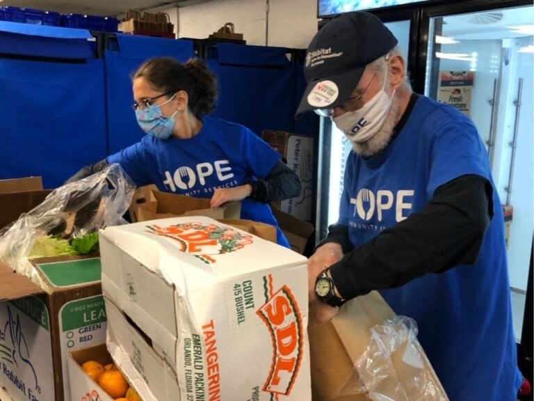 Abren nueva despensa de alimentos en New Rochelle