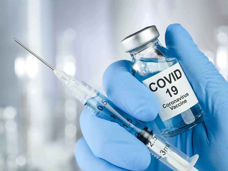 Cuatro respuestas sobre el freno a la vacuna contra el COVID-19 de Johnson & Johnson