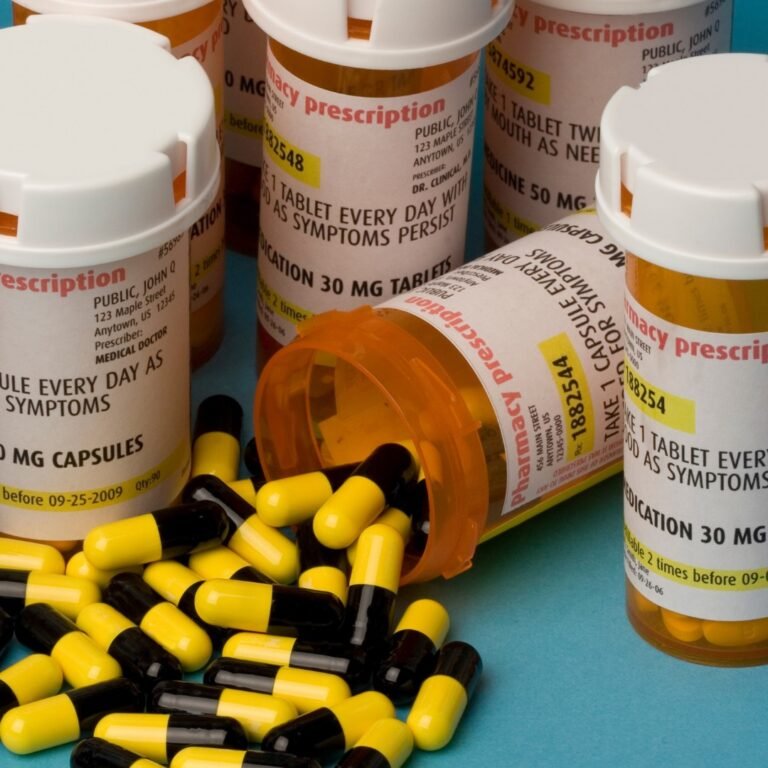 Instan a familias a devolver medicamentos que ya no usen