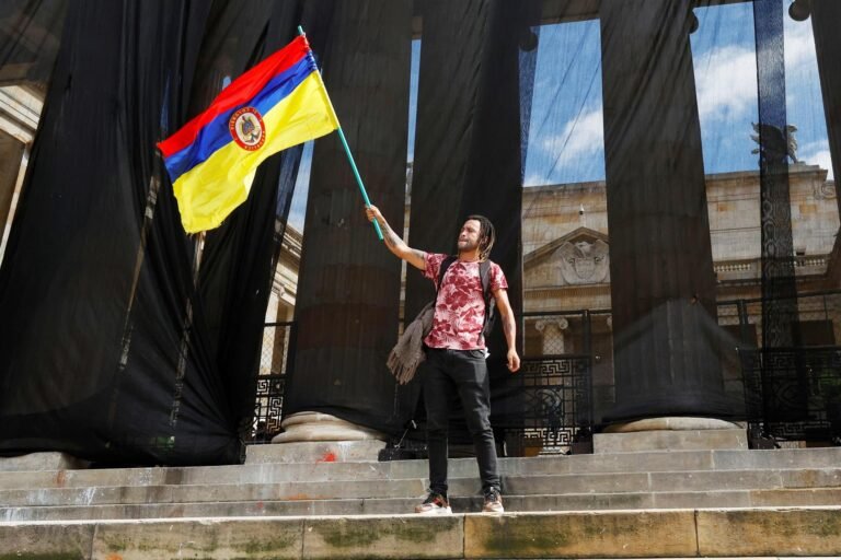 Colombia regresa a la calma tras las protestas que Duque trata de apaciguar