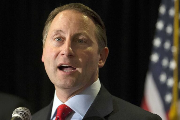 Ex ejecutivo de Westchester anuncia candidatura para gobernador de NY
