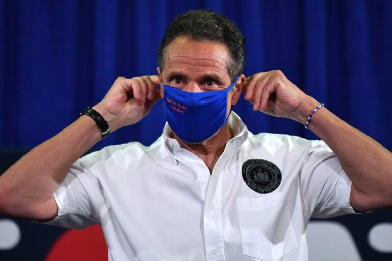 Gobernador anuncia que personas vacunadas ya no deberán utilizar mascarillas
