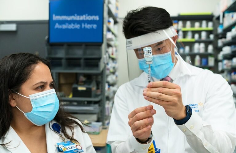 Más del 70% de los adultos en CT han recibido al menos una dosis de la vacuna