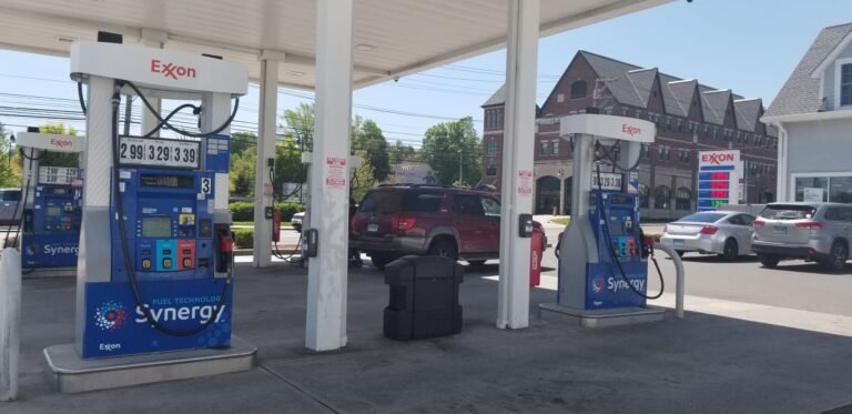 Precios de la gasolina en CT superan los $3 por primera vez en dos años