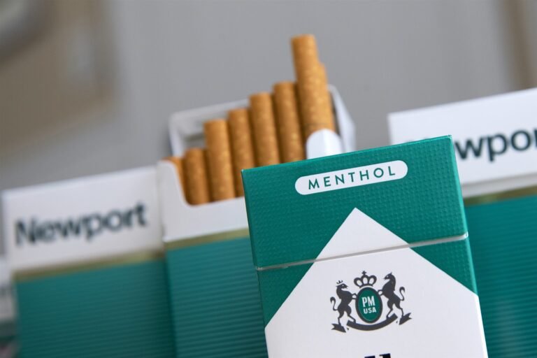 Reviven lucha para prohibir cigarrillos mentolados