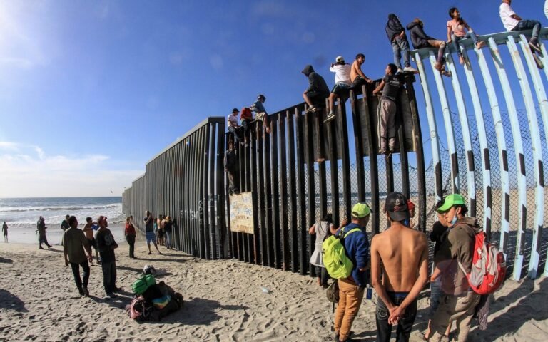 Deportaciones de Estados Unidos caen en abril a mínimos históricos