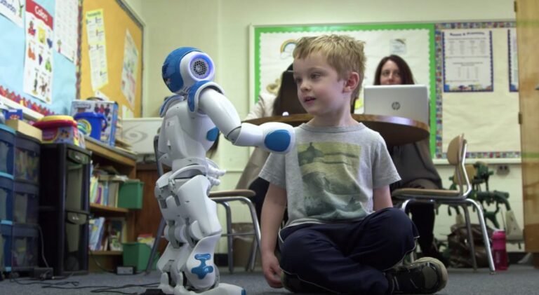 Crean software de robot para ayudar a estudiantes con necesidades especiales