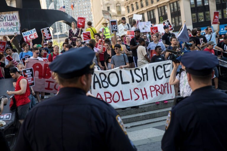 NY debe aprobar urgentemente ley para proteger a inmigrantes del ICE