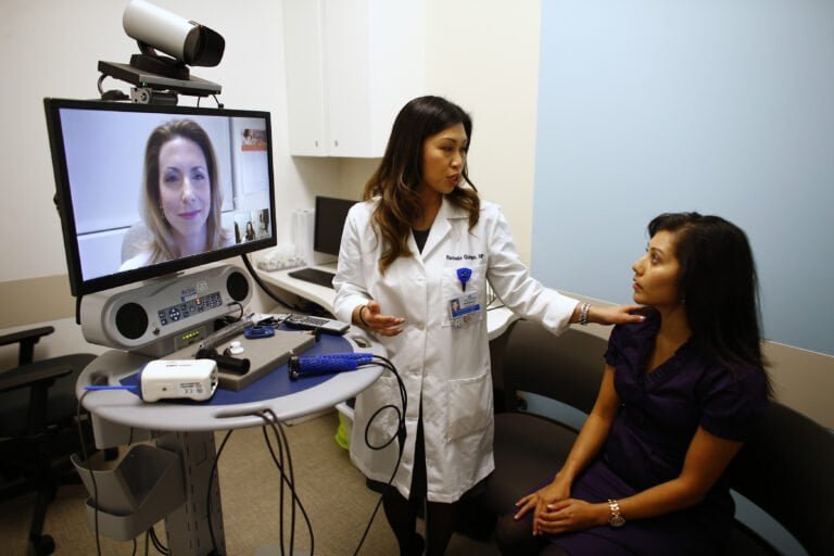 Telemedicina, bendición para algunos e inaccesible para otros