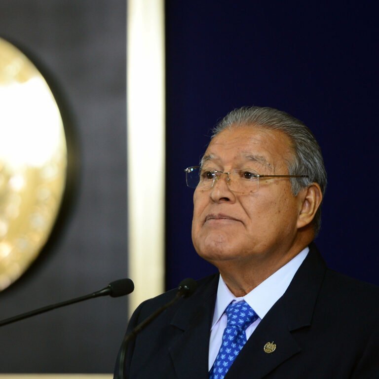 Fiscal ordena detener a expresidente salvadoreño Sánchez Cerén por corrupción