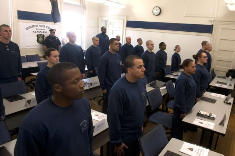 Bridgeport enfrenta dificultades para contratar nuevos agentes de la policía