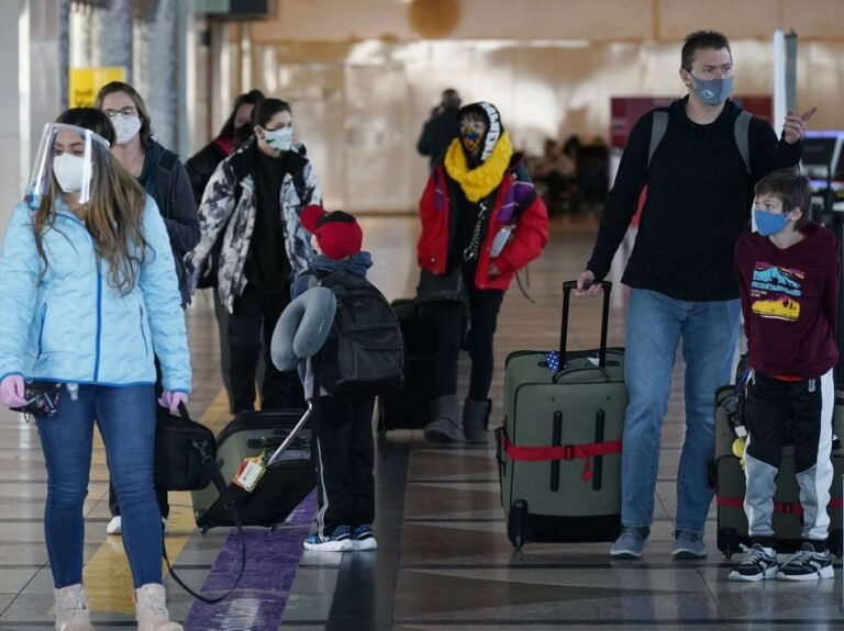 Alerta de viaje: Agregan siete países a la lista de “alto riesgo” debido al COVID-19