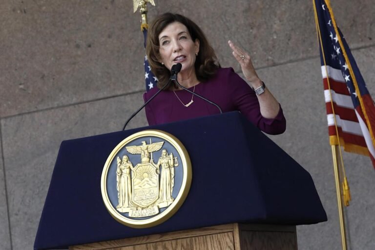 Asegura Gobernadora: NY será “refugio seguro” para quienes busquen aborto