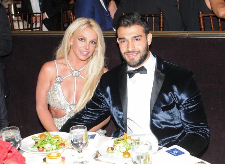 Prometido de Britney Spears critica a Netflix por documental