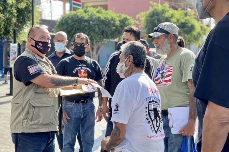Anuncian millonario fondo para dar ayuda legal gratuita a inmigrantes en EEUU