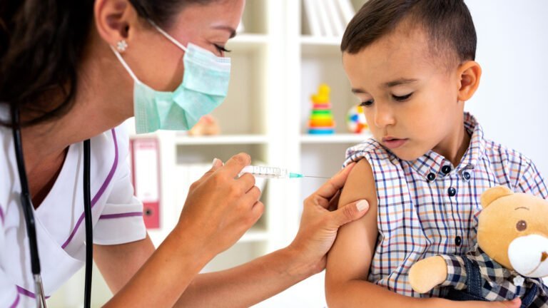 CT ocupa el primer lugar en vacunas infantiles