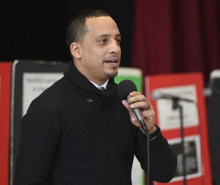 Escuelas públicas de Stamford nombra a subdirector hispano