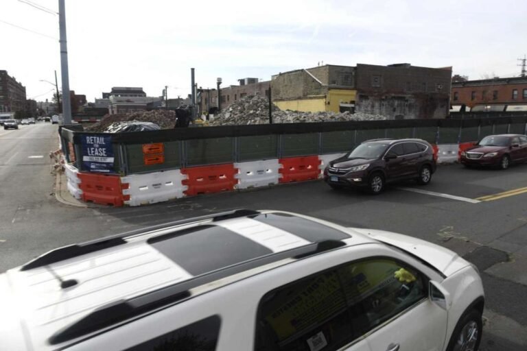 Detienen demolición por demanda a proyecto de construcción de edificio de viviendas