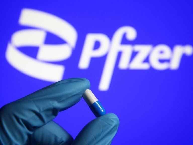Pfizer publica datos sobre eficacia de píldoras antivirales contra variante ómicron