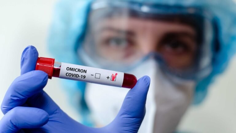 Variante ómicron ya está presente el CT