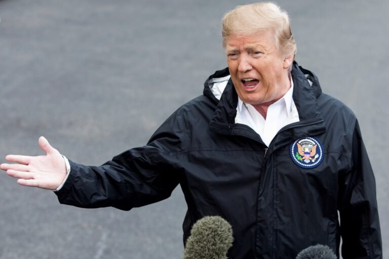 “Carga pública” de Trump aún causa confusión y miedo entre inmigrantes