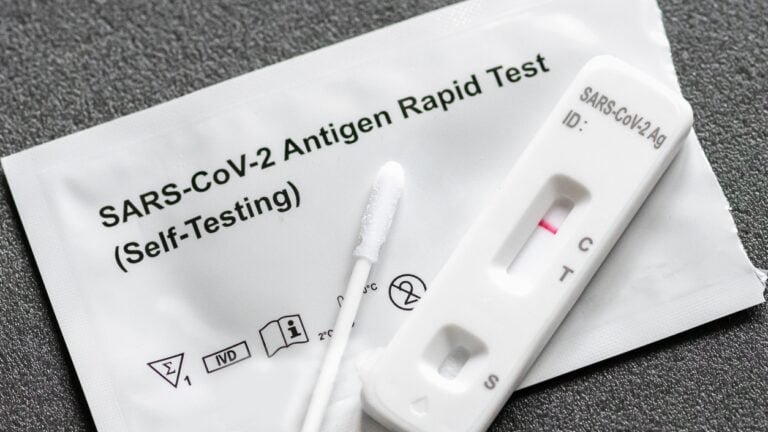 Advierten dejar de usar pruebas de COVID-19 de LuSys Laboratories… podrían arrojar falsos resultados
