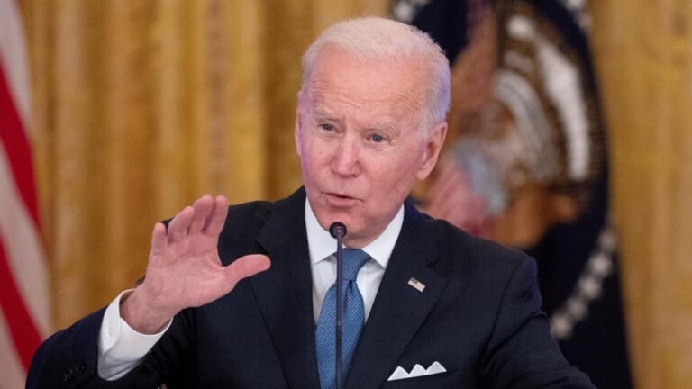 Biden viajará a NY para tratar aumento de la violencia armada