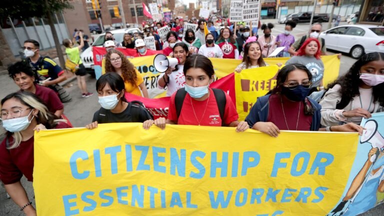 INFORME Cómo los inmigrantes contribuyeron a los cambios en el Estado